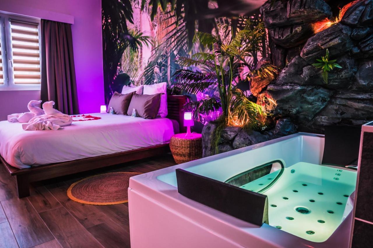 Secret Suite "Jungle" - Jacuzzi Privatif - Gare Rer C - Proche Paris Бретиньи-сюр-Орг Экстерьер фото
