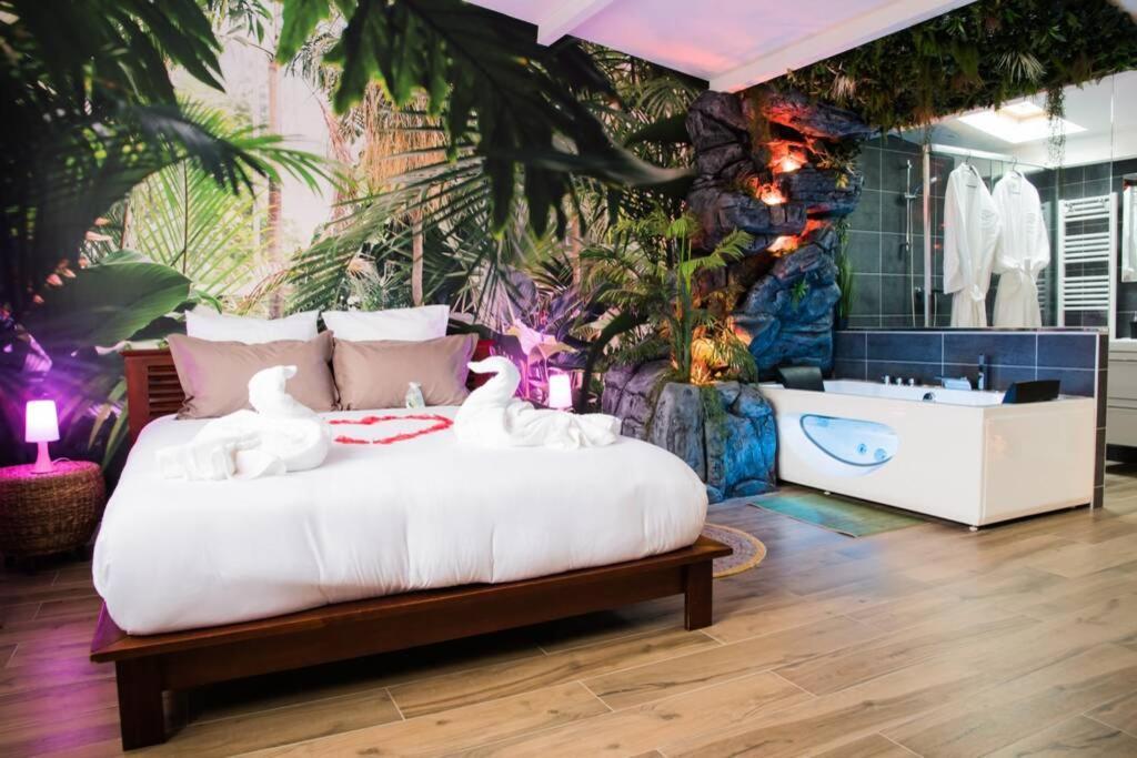 Secret Suite "Jungle" - Jacuzzi Privatif - Gare Rer C - Proche Paris Бретиньи-сюр-Орг Экстерьер фото